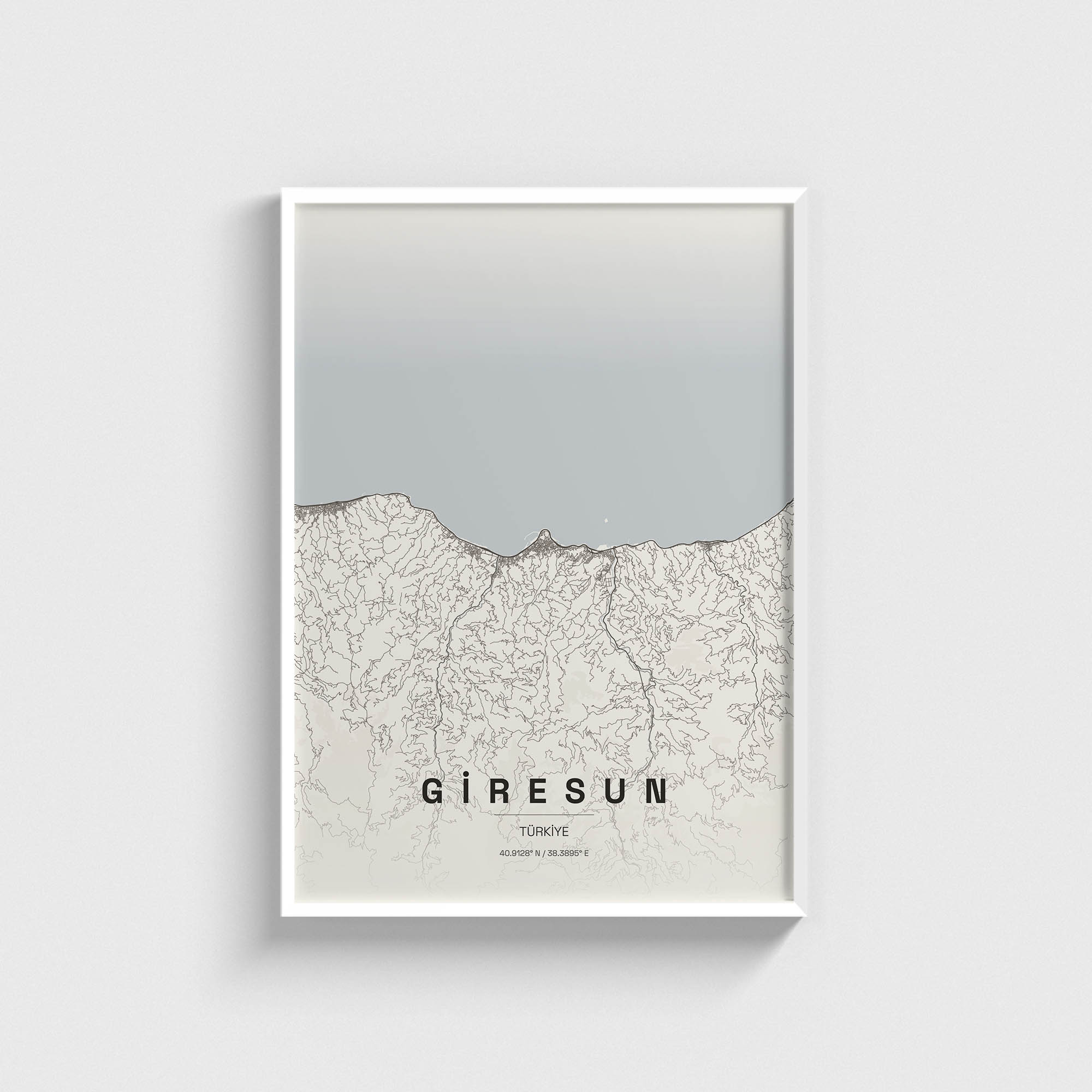 Beyaz çerçeveli Giresun şehir haritası posteri, modern dekoratif duvar tablosu.