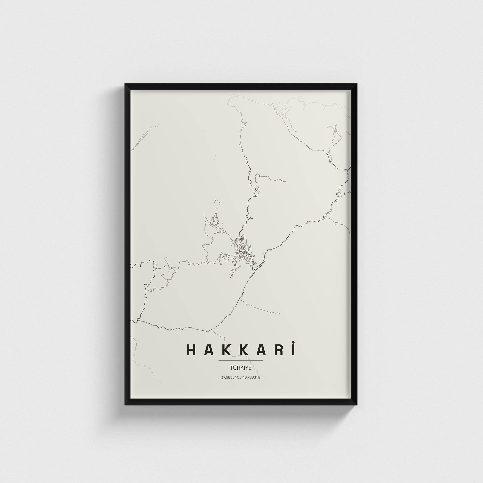 Siyah çerçeveli Hakkari şehir haritası posteri, minimalist duvar dekorasyonu.