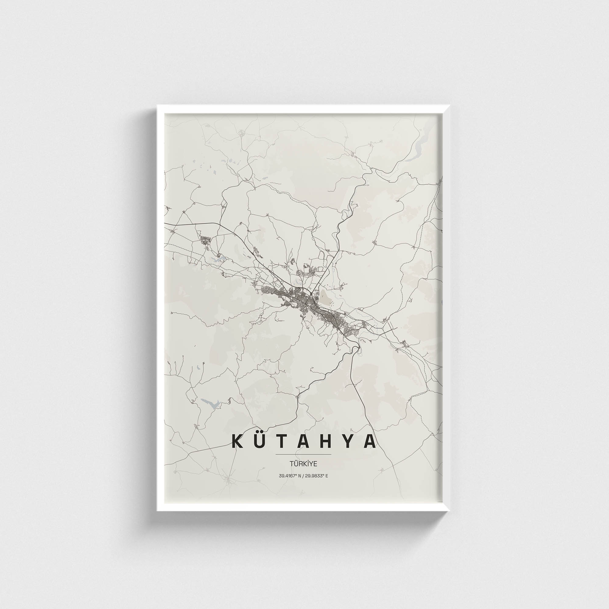 Beyaz çerçeveli Kütahya şehir haritası posteri, minimalist dekoratif duvar tablosu.