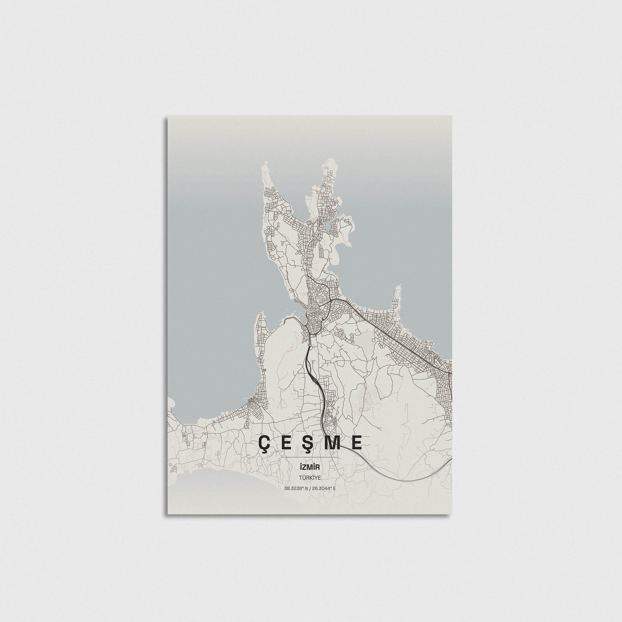 Çeşme İzmir haritası minimalist poster tasarımı, dekoratif duvar sanatı.