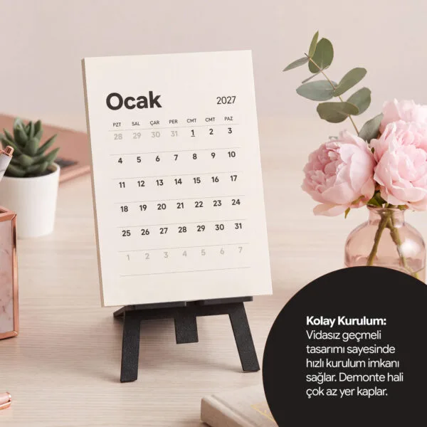 Masaüstü Ocak 2027 takvimi, vidasız geçmeli tasarımıyla kolay kurulum sağlayan şık ve modern bir ofis aksesuarı.