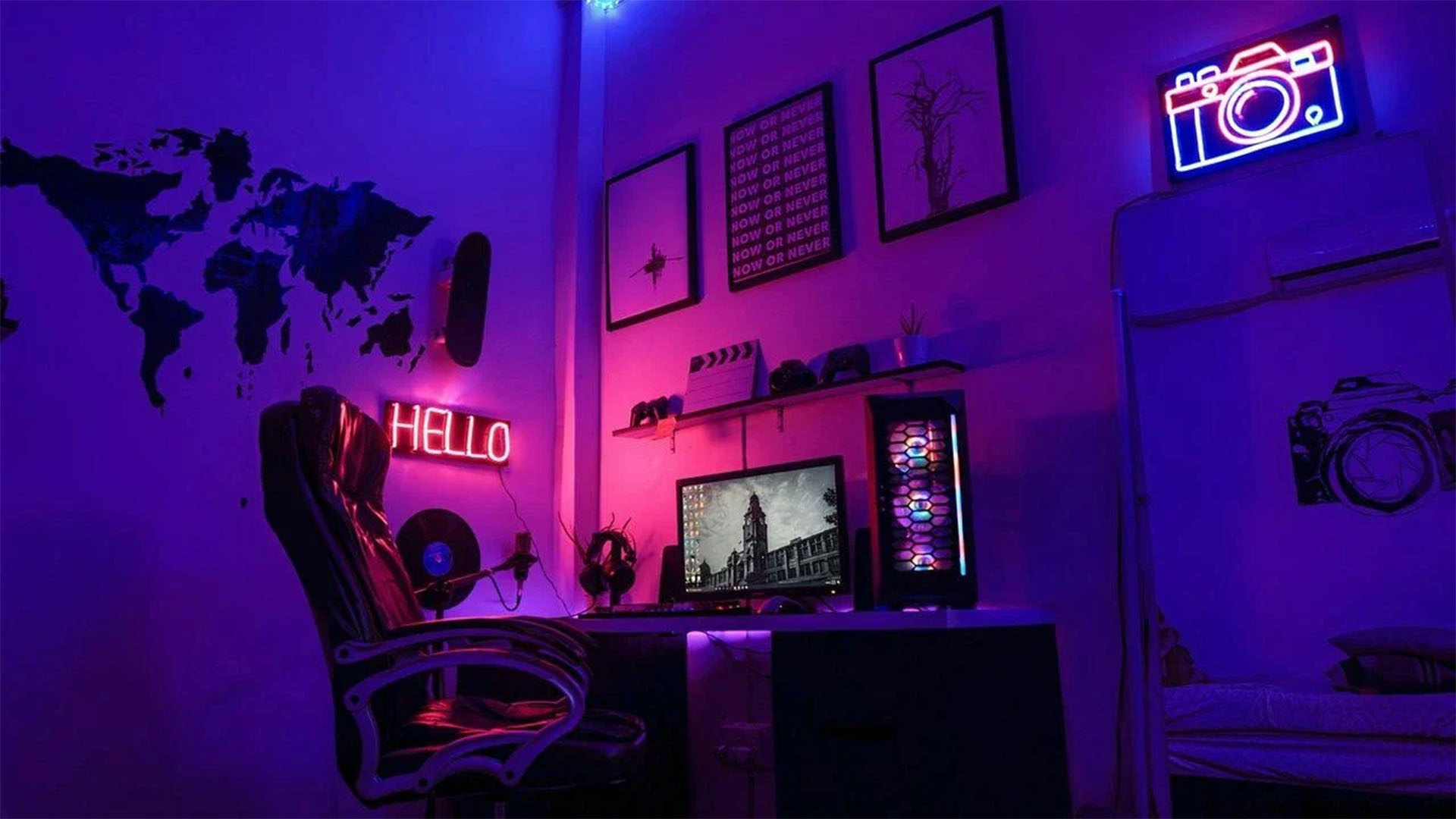Oyuncu Odası İçin Minimal Duvar Posterleri
