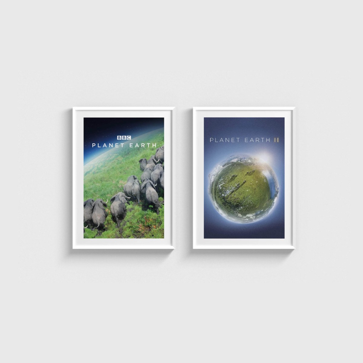 Planet Earth İkili Poster Seti, beyaz çerçeveli tablo seti