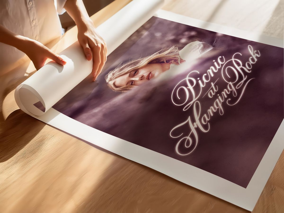 Picnic at Hanging Rock (1975) Film Posteri, rulo yapılmış çerçevesiz poster
