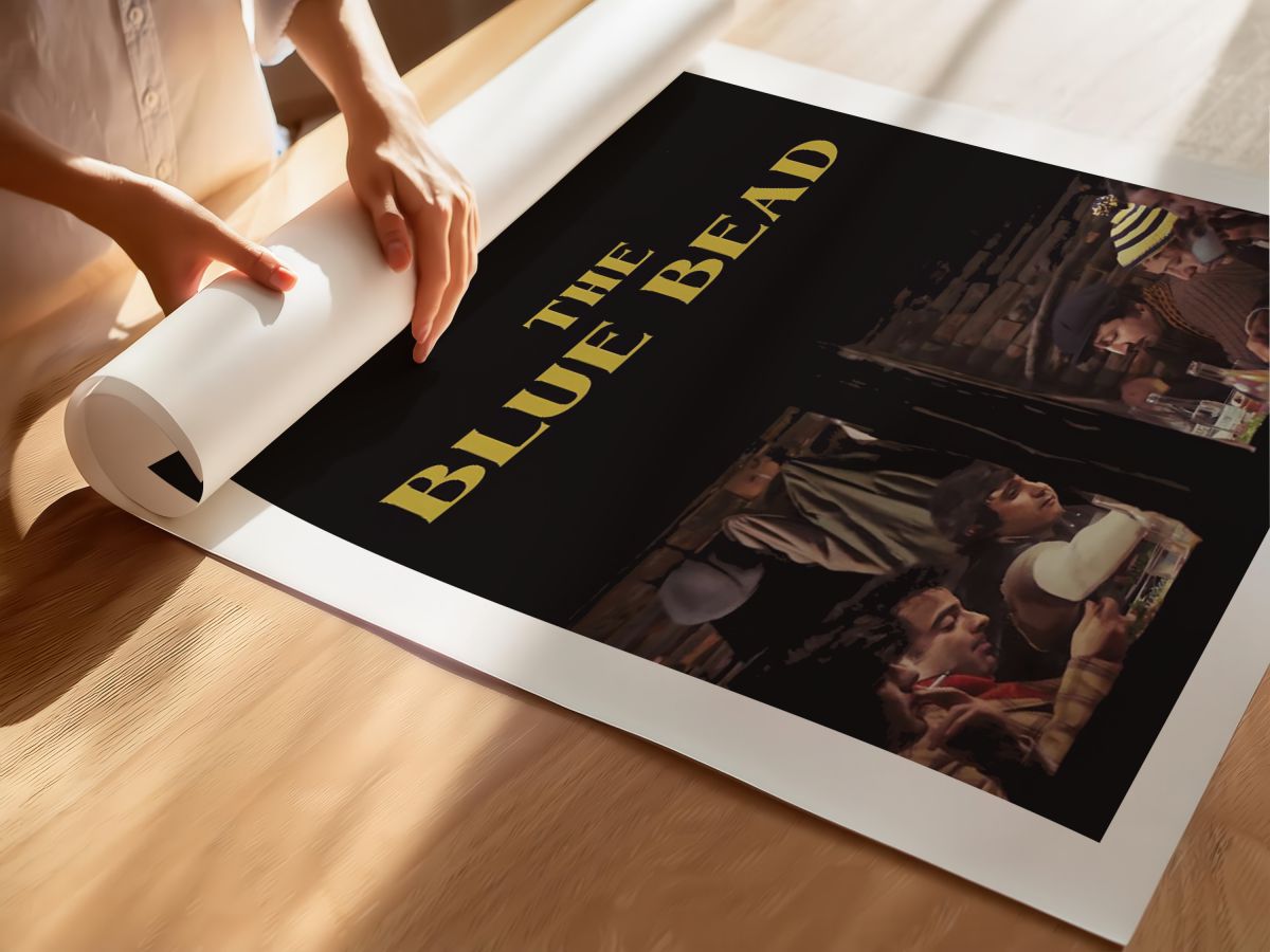 The Blue Bead (1974) Film Posteri, rulo yapılmış çerçevesiz poster