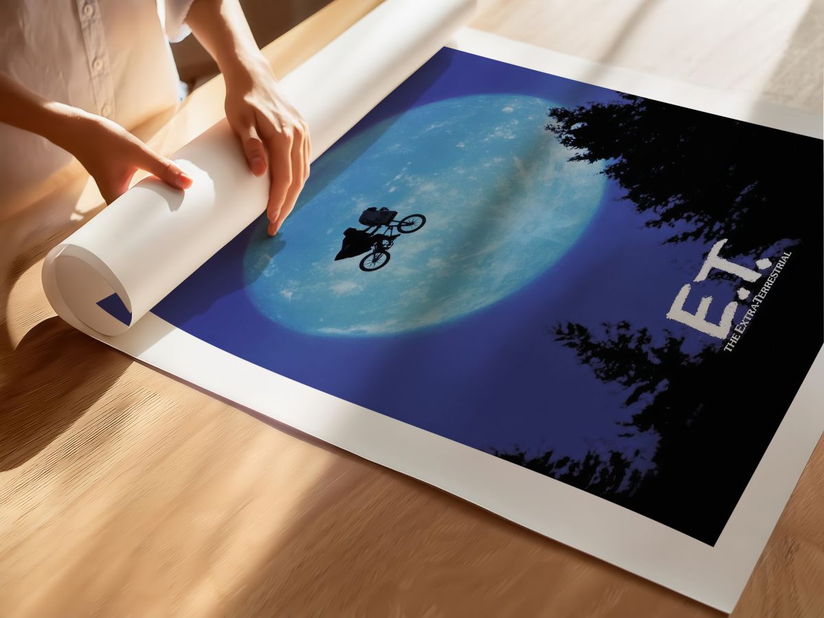 E.T. the Extra-Terrestrial (1982) Film Posteri, rulo yapılmış çerçevesiz poster