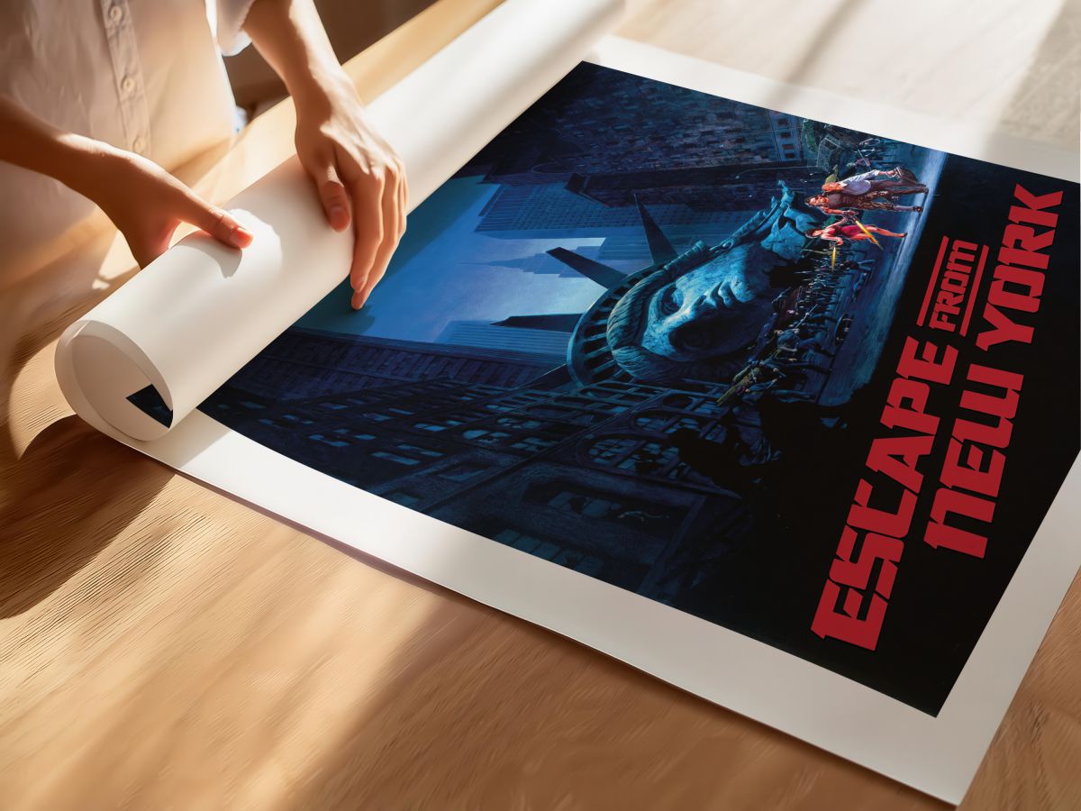 Escape from New York (1981) Film Posteri, rulo yapılmış çerçevesiz poster