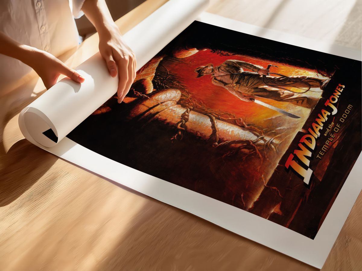 Indiana Jones and the Temple of Doom (1984) Film Posteri, rulo yapılmış çerçevesiz poster