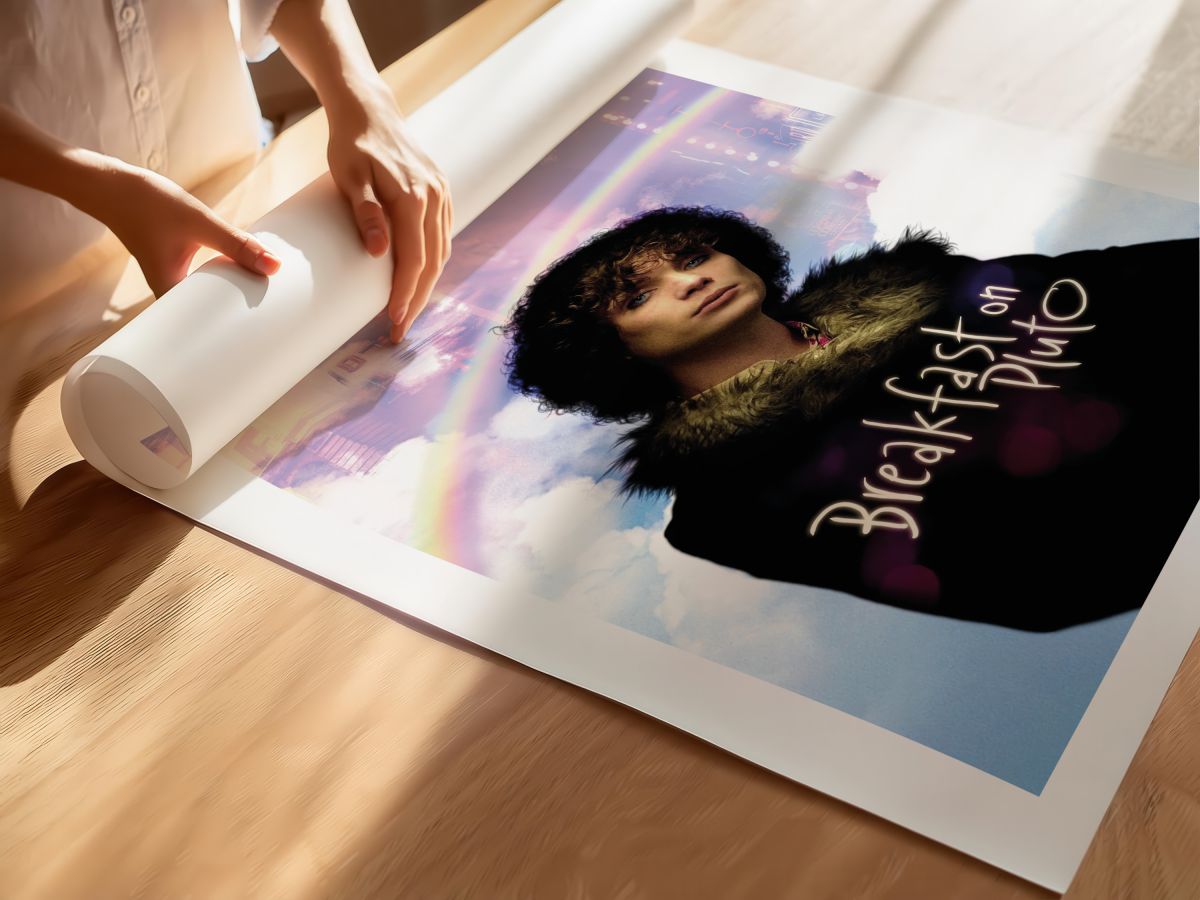 Breakfast on Pluto (2005) Film Posteri, rulo yapılmış çerçevesiz poster