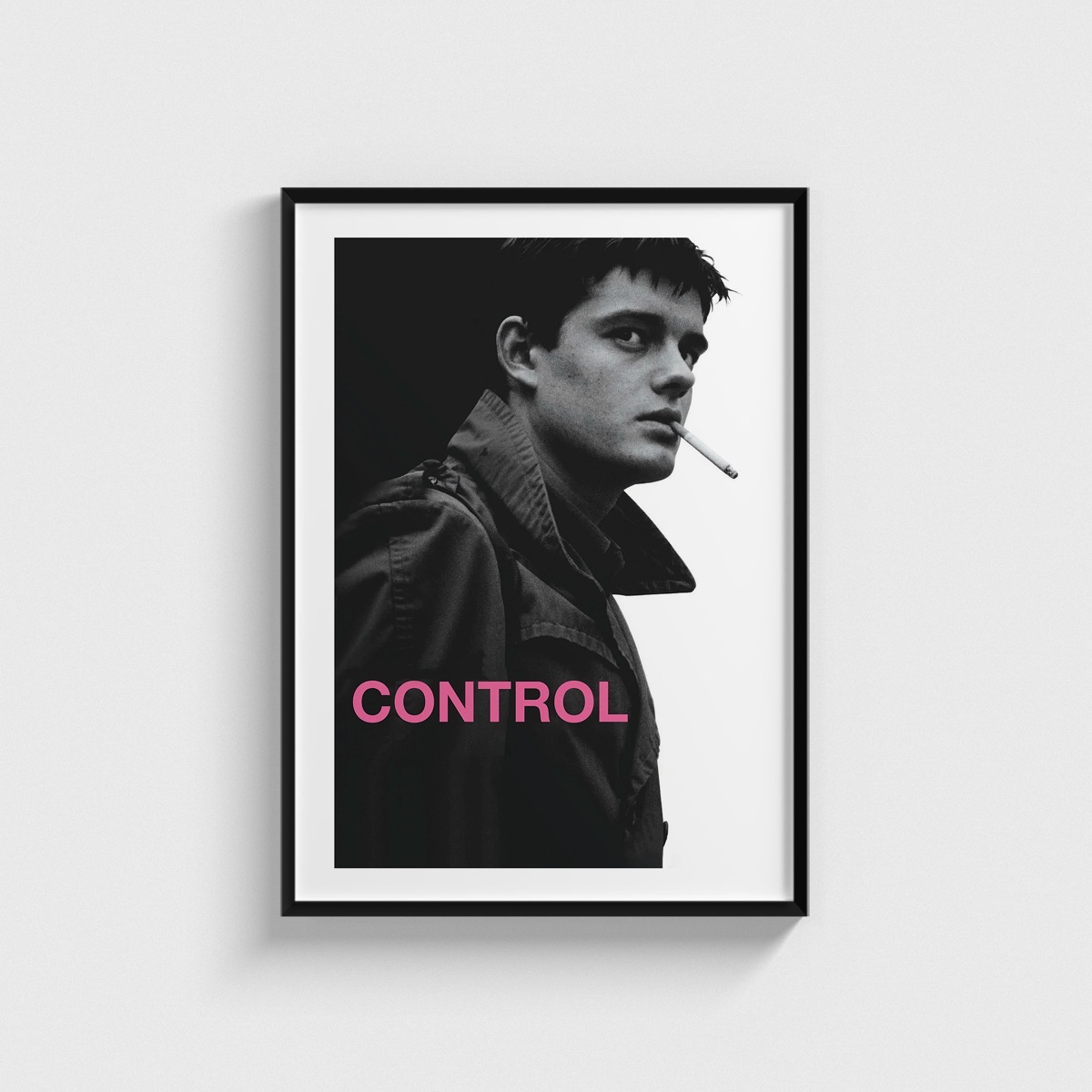Control film posteri, siyah çerçeveli tablo