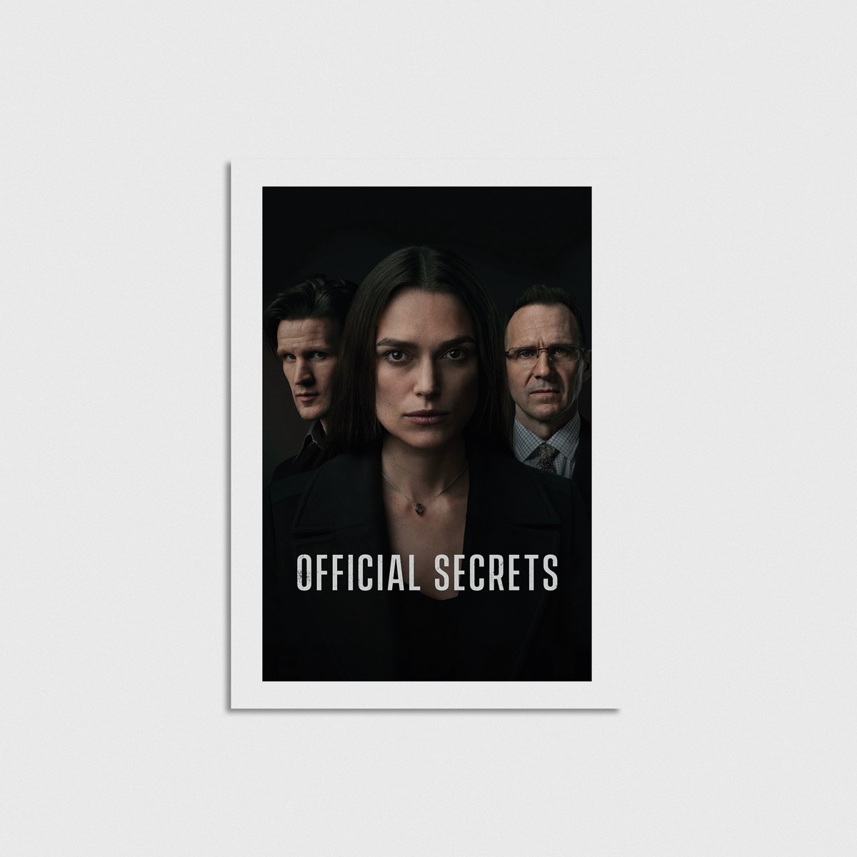 Official Secrets film posteri, çerçevesiz poster