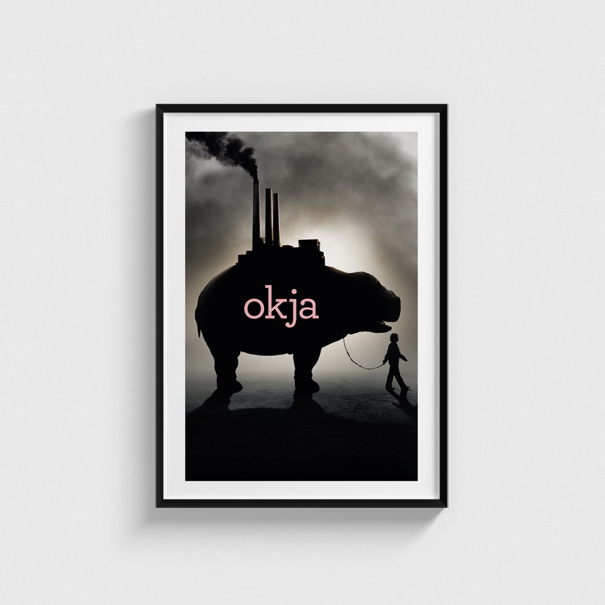 Okja film posteri, siyah çerçeveli tablo