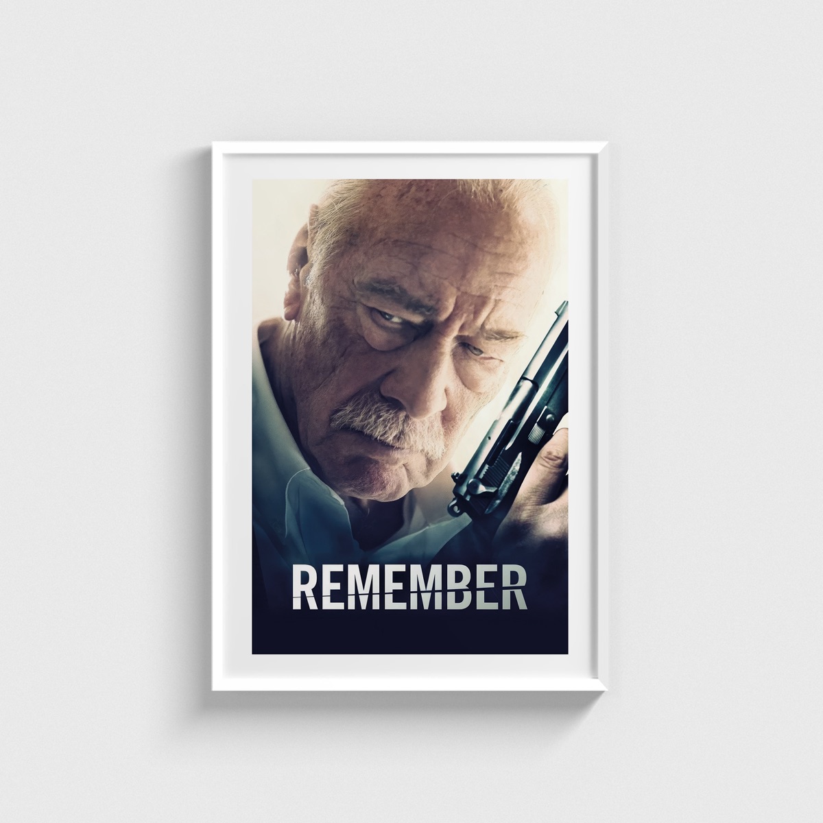 Remember film posteri, beyaz çerçeveli tablo