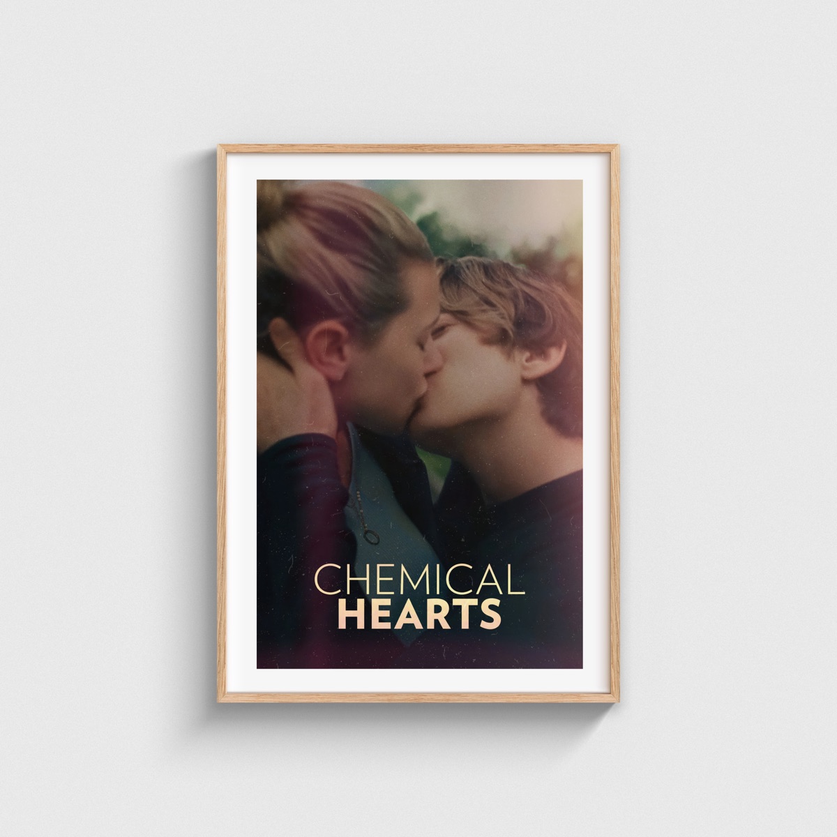 Chemical Hearts film posteri, ahşap çerçeveli tablo