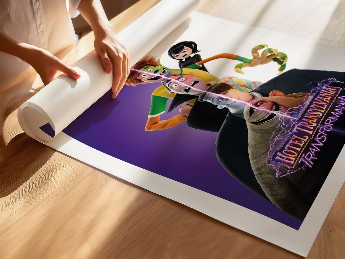 Hotel Transylvania: Transformania (2022) Film Posteri, rulo yapılmış çerçevesiz poster