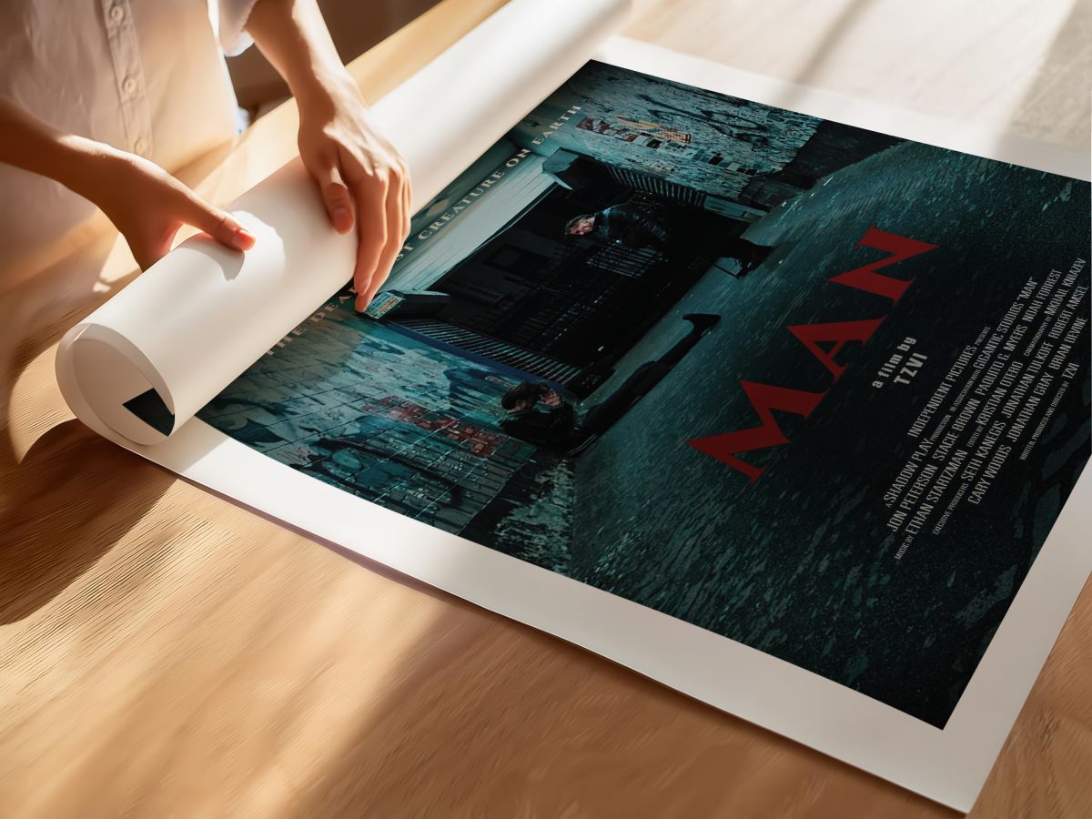 Man (2022) Film Posteri, rulo yapılmış çerçevesiz poster