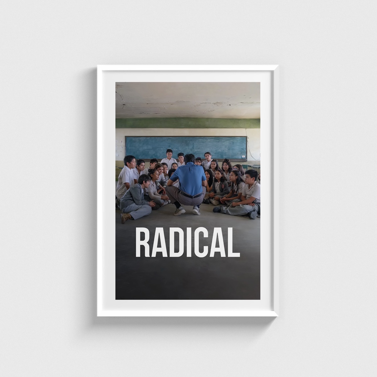 Radical film posteri, beyaz çerçeveli tablo