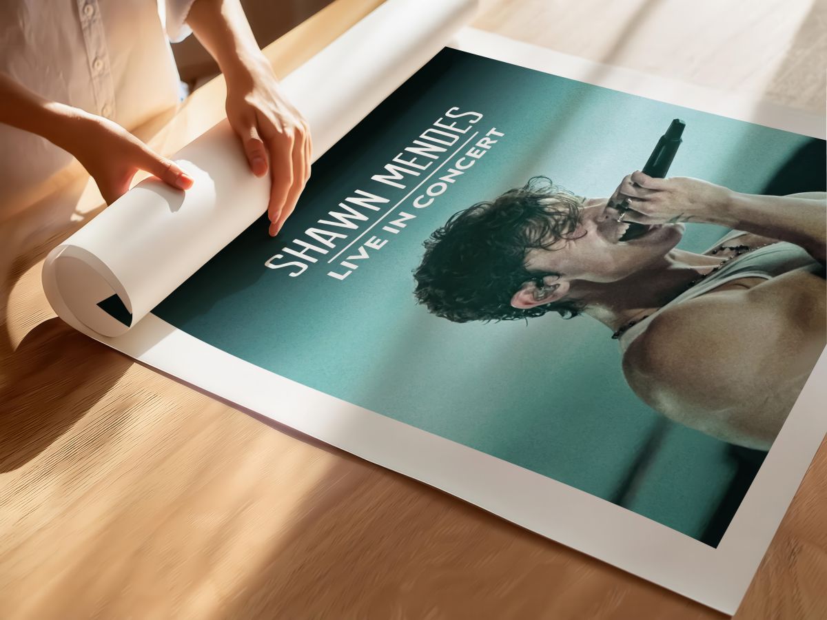 Shawn Mendes: Live in Concert (2020) Film Posteri, rulo yapılmış çerçevesiz poster