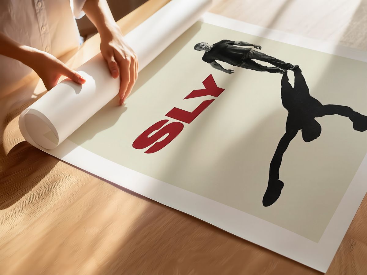 Sly (2023) Film Posteri, rulo yapılmış çerçevesiz poster