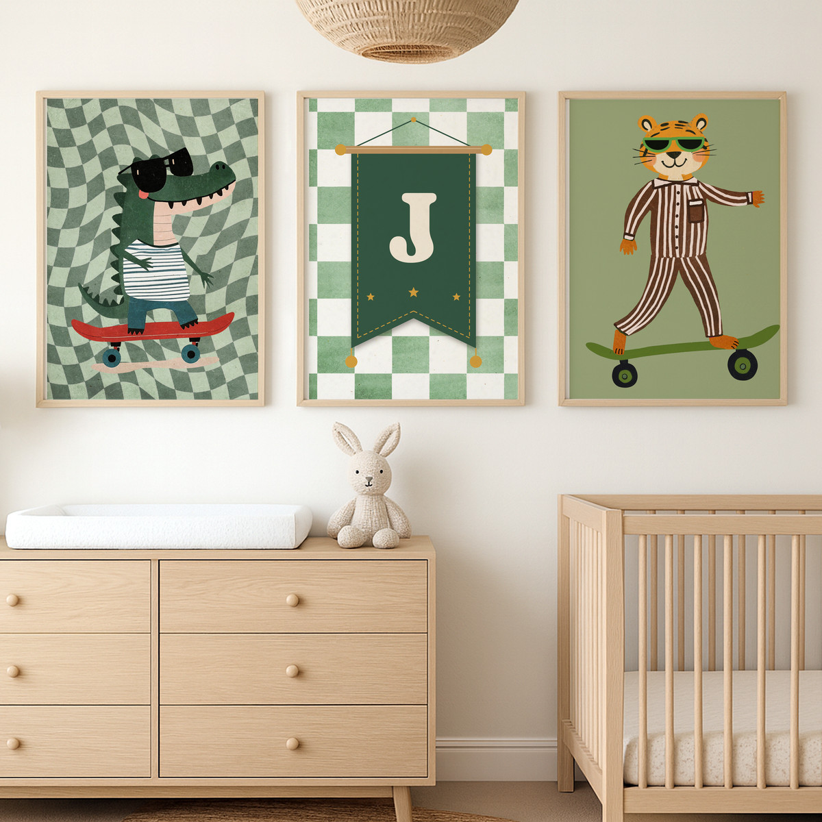 Timsah ve Pijamalı Kaplan Harfli Üçlü Çocuk Odası Poster Seti – bebek odası