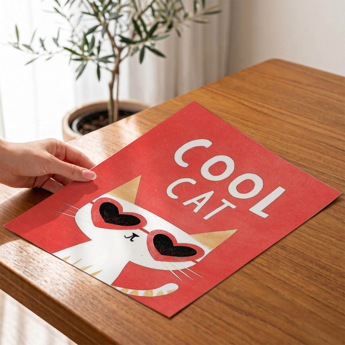 Kalp Gözlüklü Kedi çocuk odası posteri, çerçevesiz poster el detayı