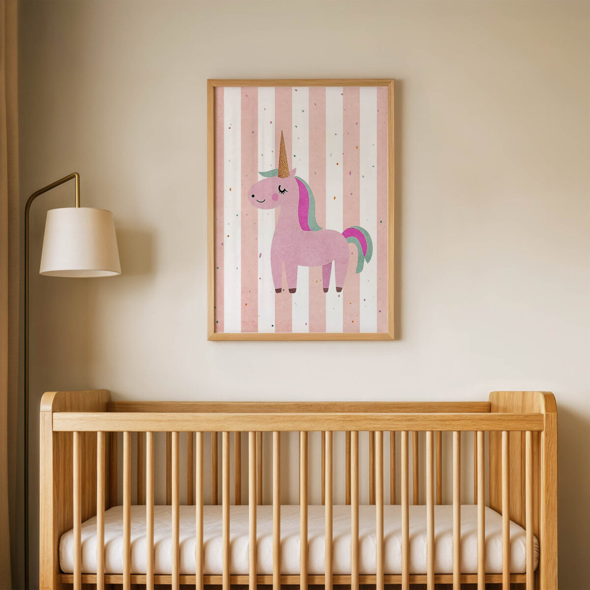 Çizgili Pembe Unicorn çocuk odası posteri, çerçeveli tablo oda görünümü